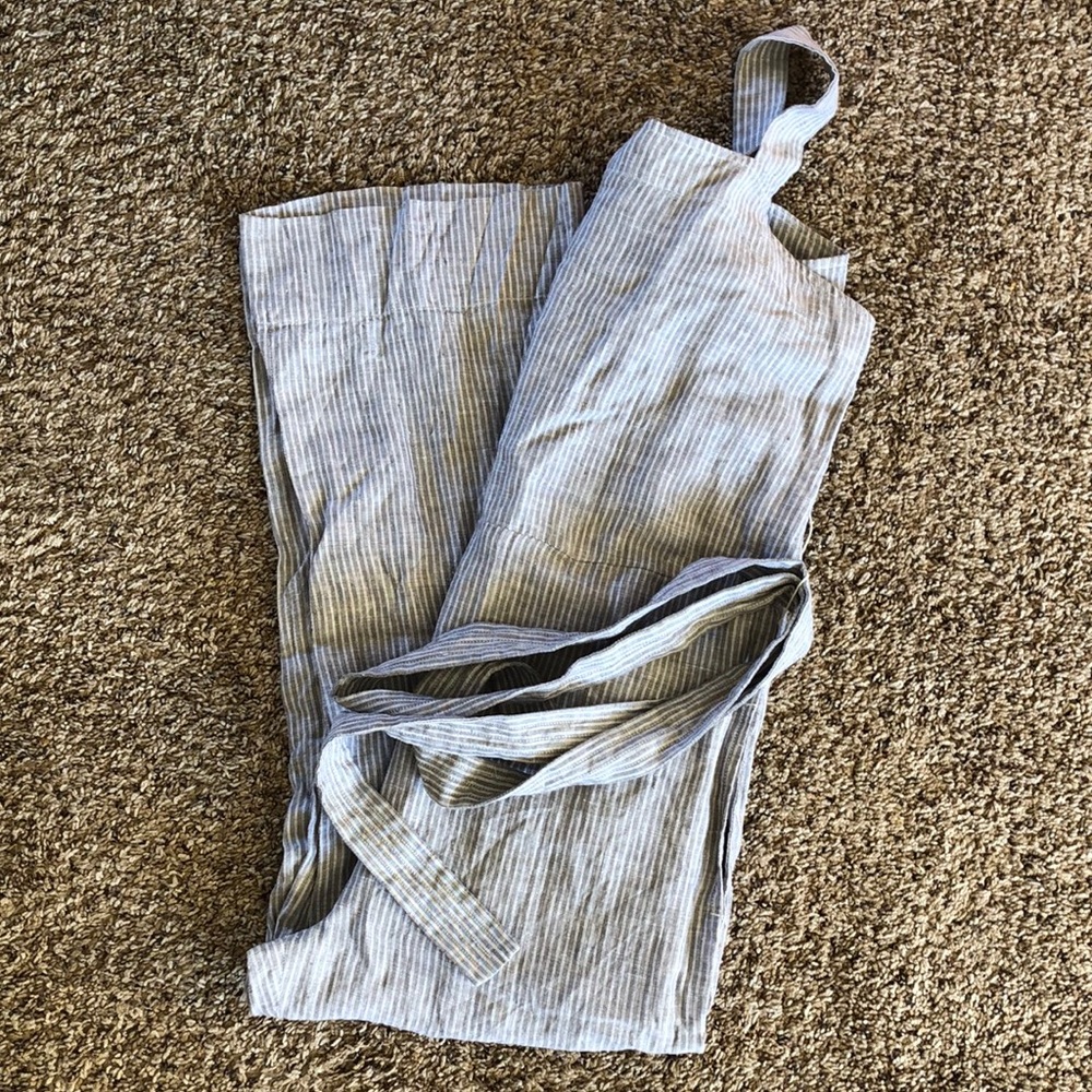 Everlane sqaure neck linen jumpsuit